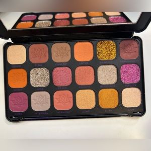 New Revolution Forever Flawless Spirituality Palette